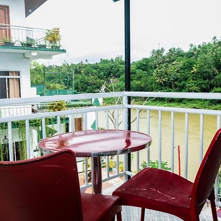Kandy Riverside Villa Eksteriør billede