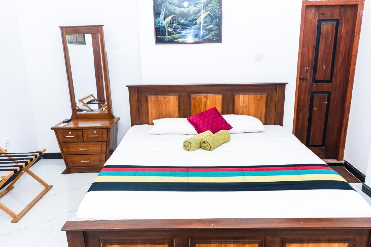 Kandy Riverside Villa Eksteriør billede