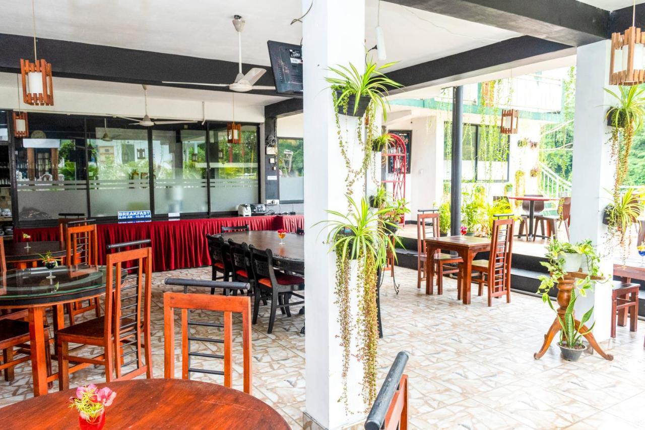 Kandy Riverside Villa Eksteriør billede