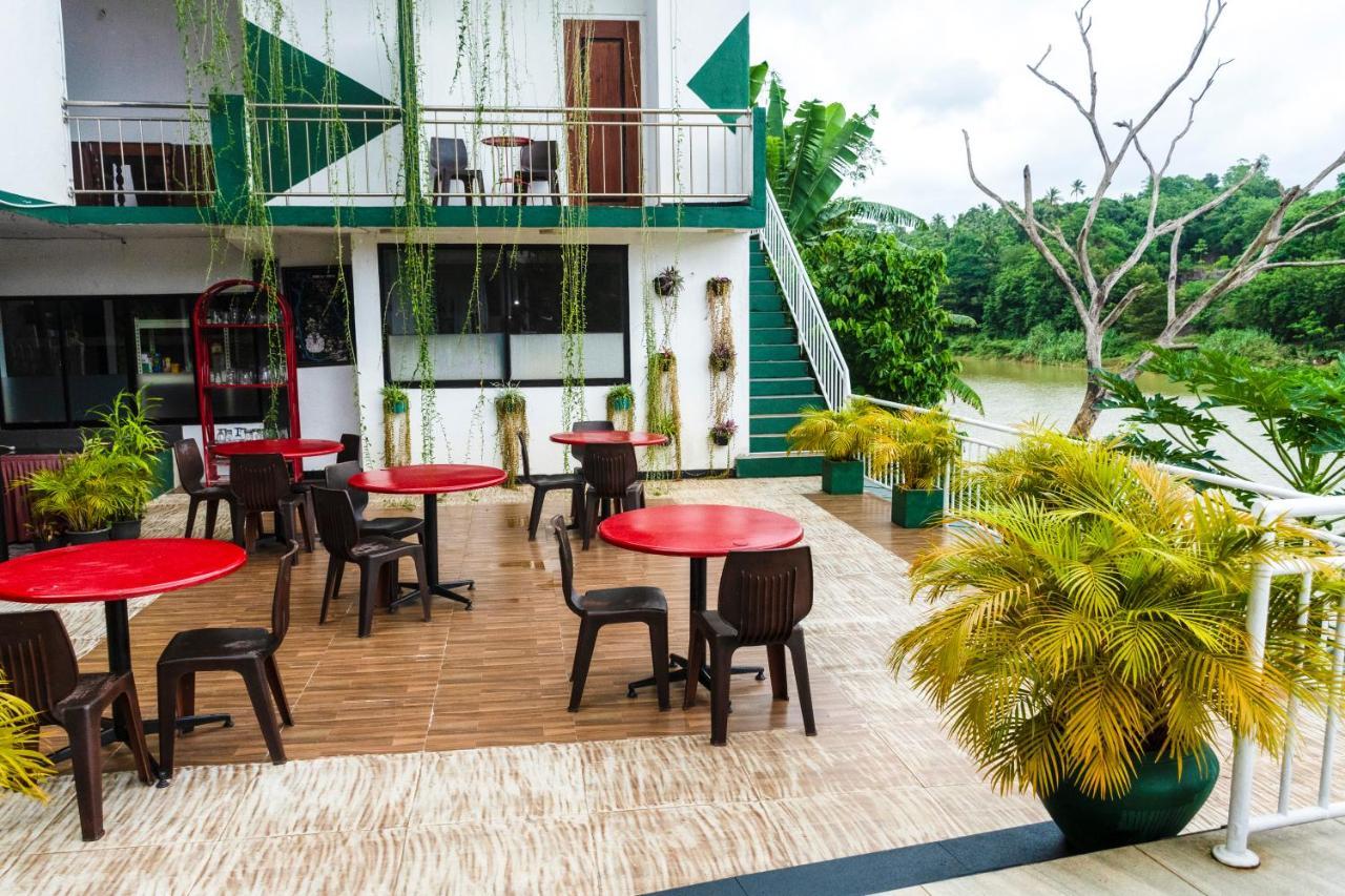 Kandy Riverside Villa Eksteriør billede
