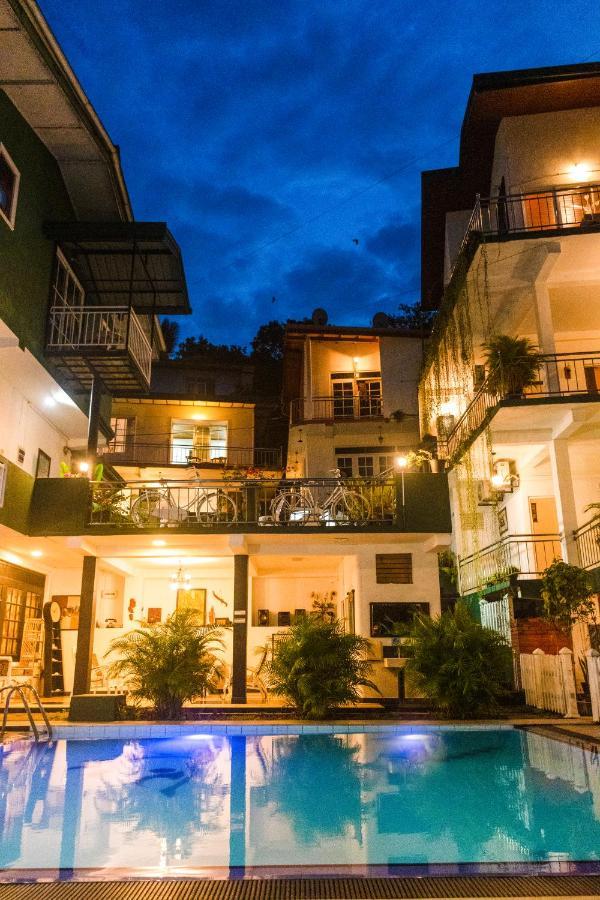 Kandy Riverside Villa Eksteriør billede