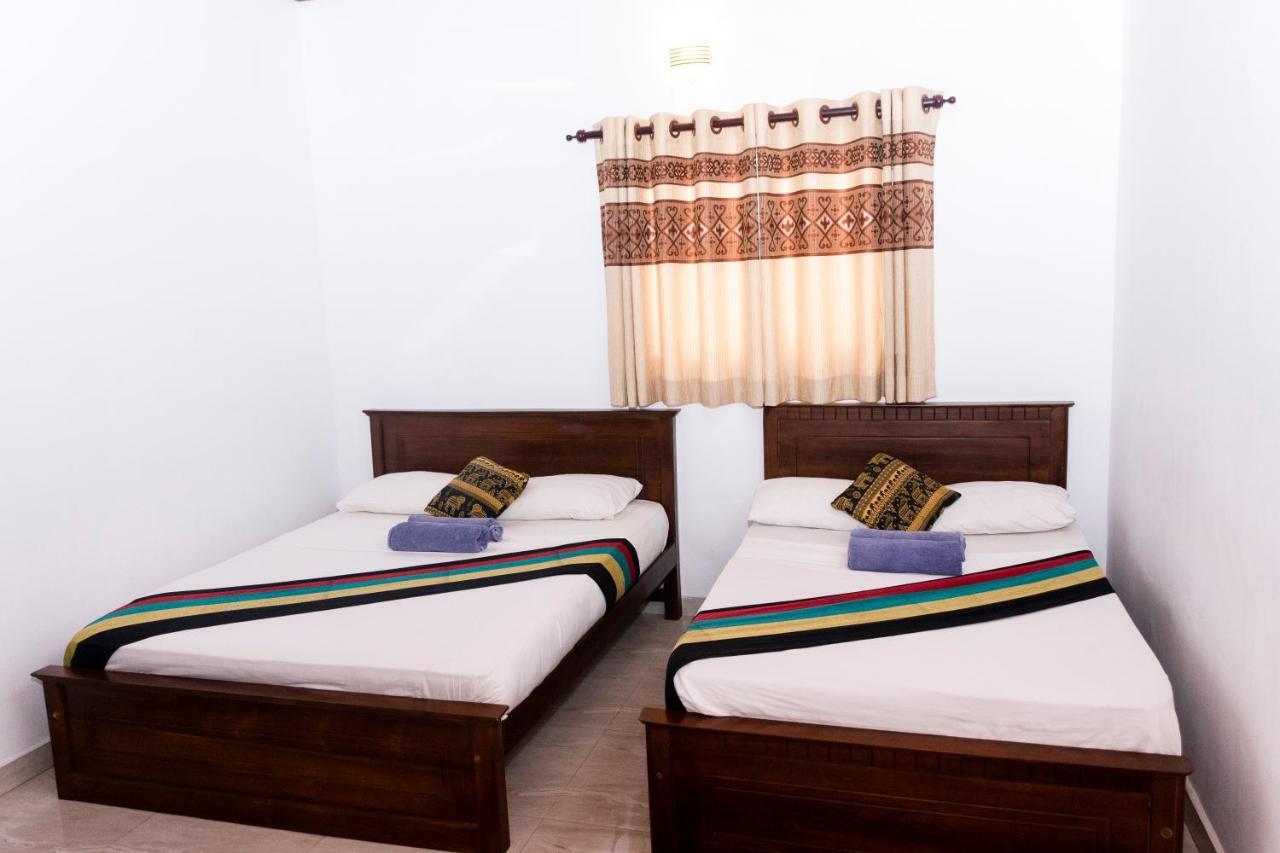 Kandy Riverside Villa Eksteriør billede