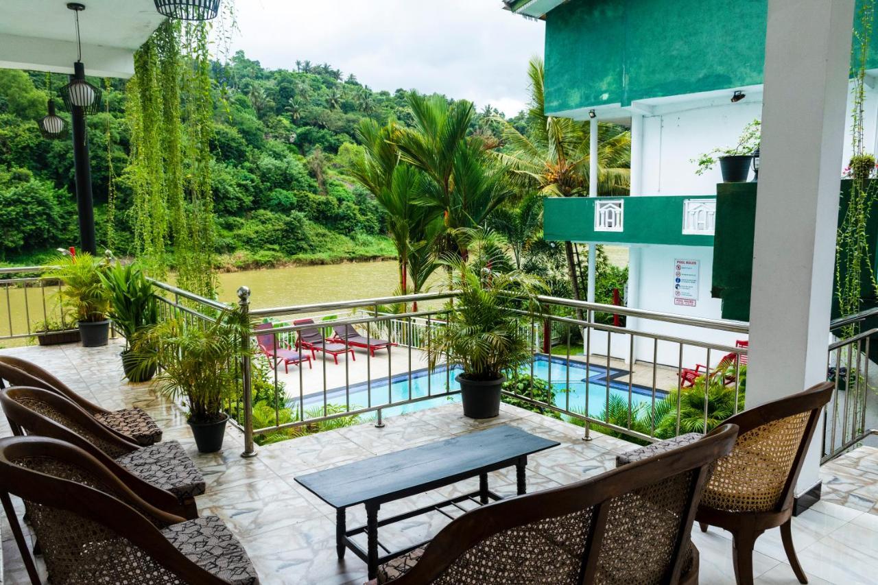 Kandy Riverside Villa Eksteriør billede