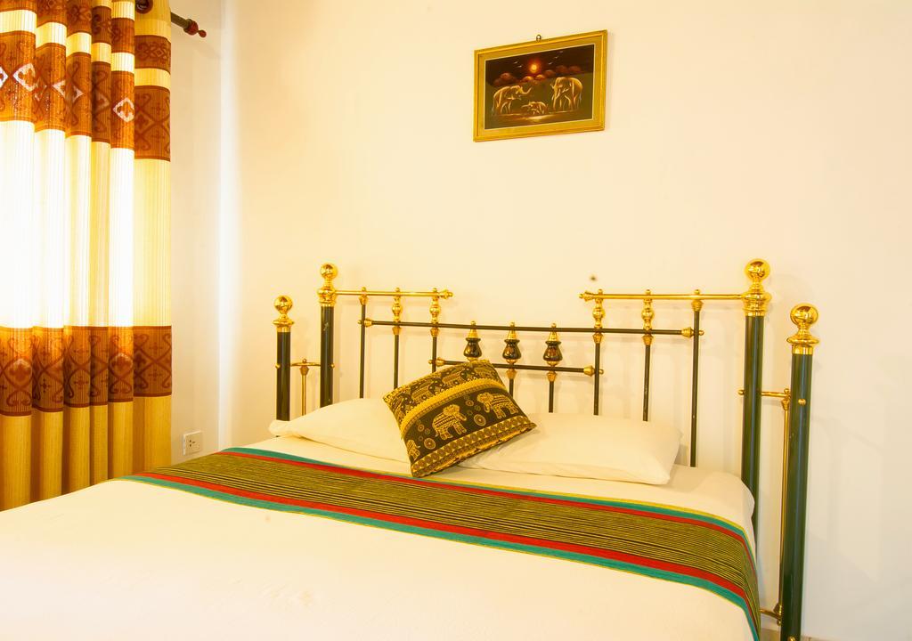 Kandy Riverside Villa Eksteriør billede